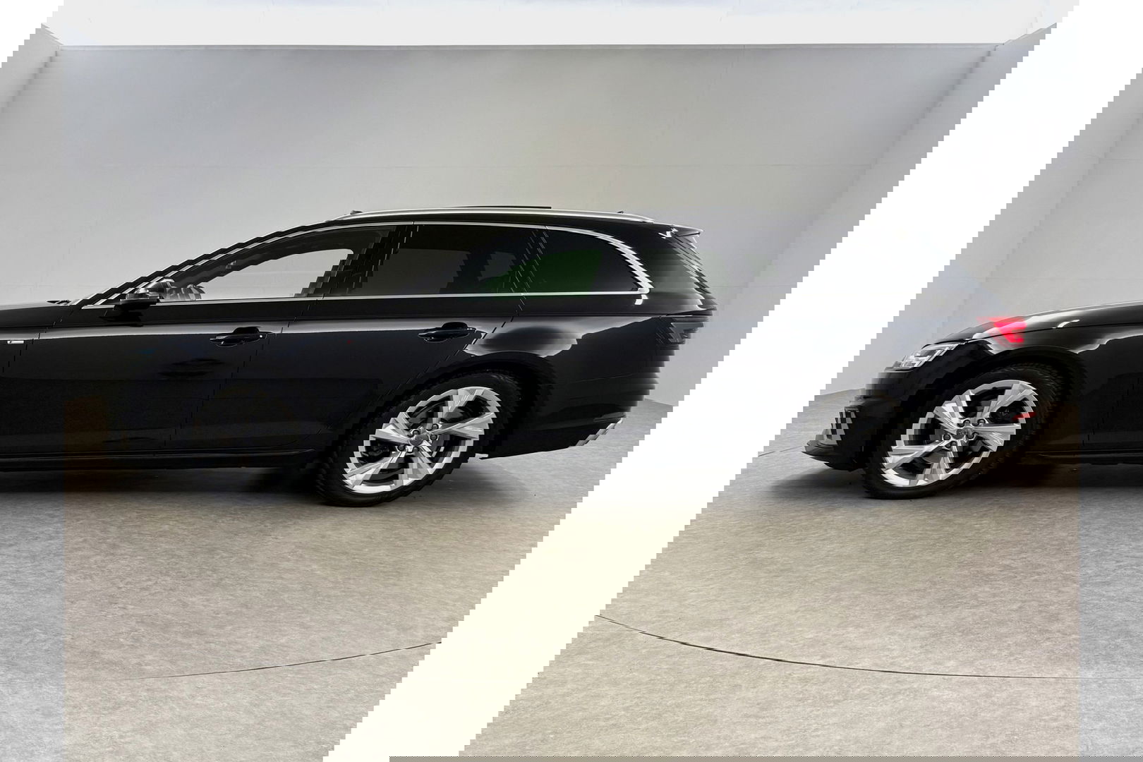 Audi A4 35 TFSI 150PK S-line Pano LED Camera Cruise Clima Navi PDC 18''LMV