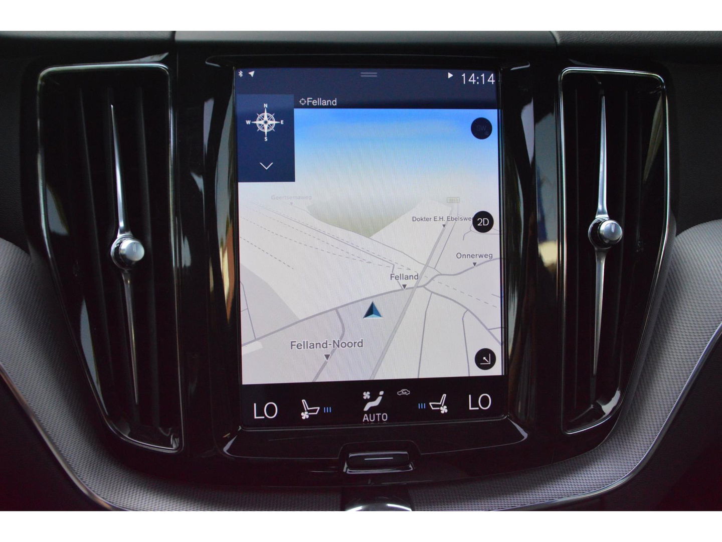 Volvo XC60 T8 Hybride AWD Inscription | Pilot-Assist | Bowers & Wilkins | 360º Camera | Head-Up Display | Stoel ventilatie |