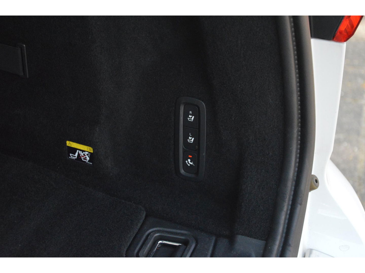 Volvo XC60 T8 Hybride AWD Inscription | Pilot-Assist | Bowers & Wilkins | 360º Camera | Head-Up Display | Stoel ventilatie |