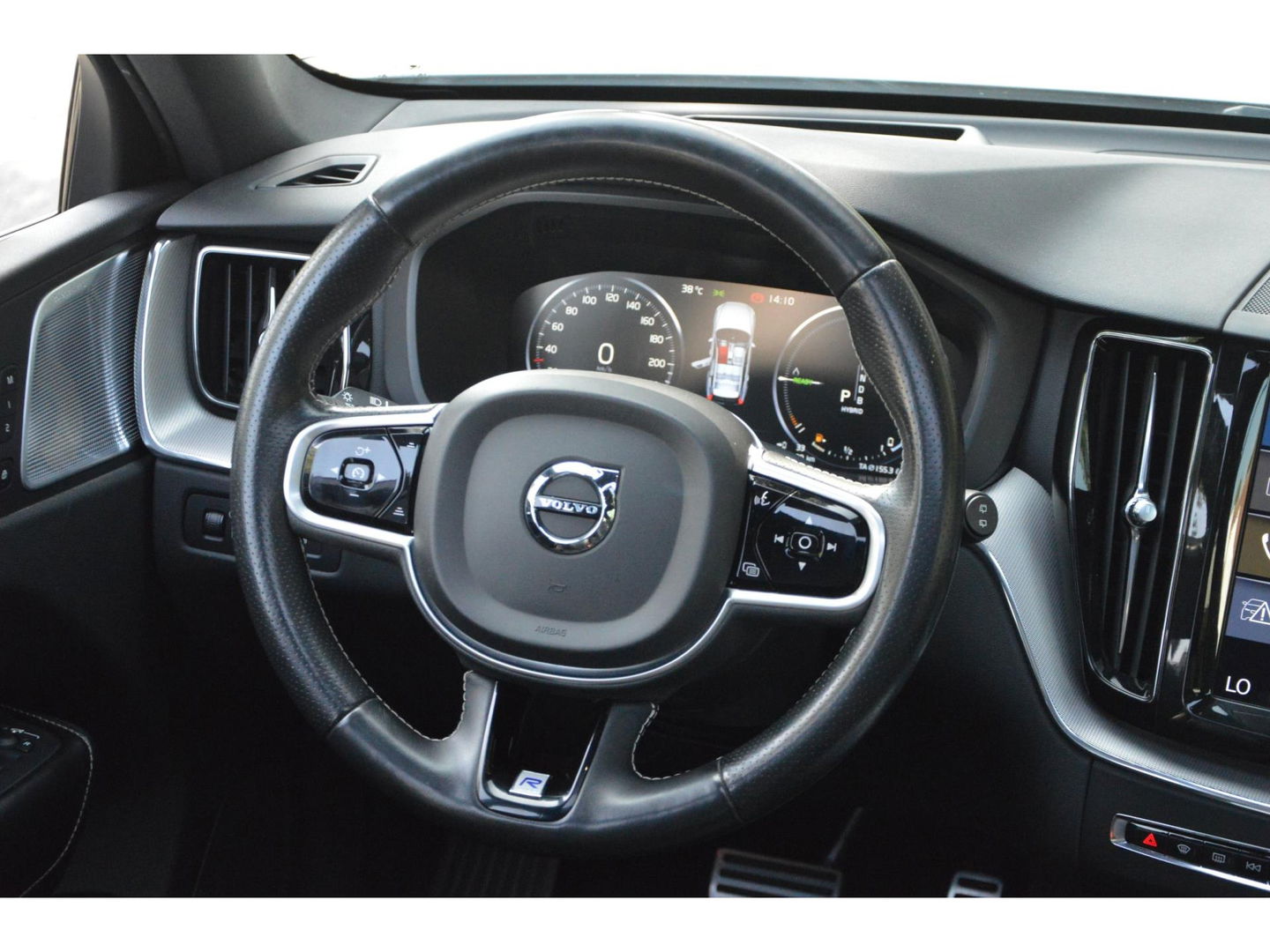 Volvo XC60 T8 Hybride AWD Inscription | Pilot-Assist | Bowers & Wilkins | 360º Camera | Head-Up Display | Stoel ventilatie |