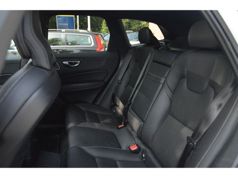 Volvo XC60 T8 Hybride AWD Inscription | Pilot-Assist | Bowers & Wilkins | 360º Camera | Head-Up Display | Stoel ventilatie |