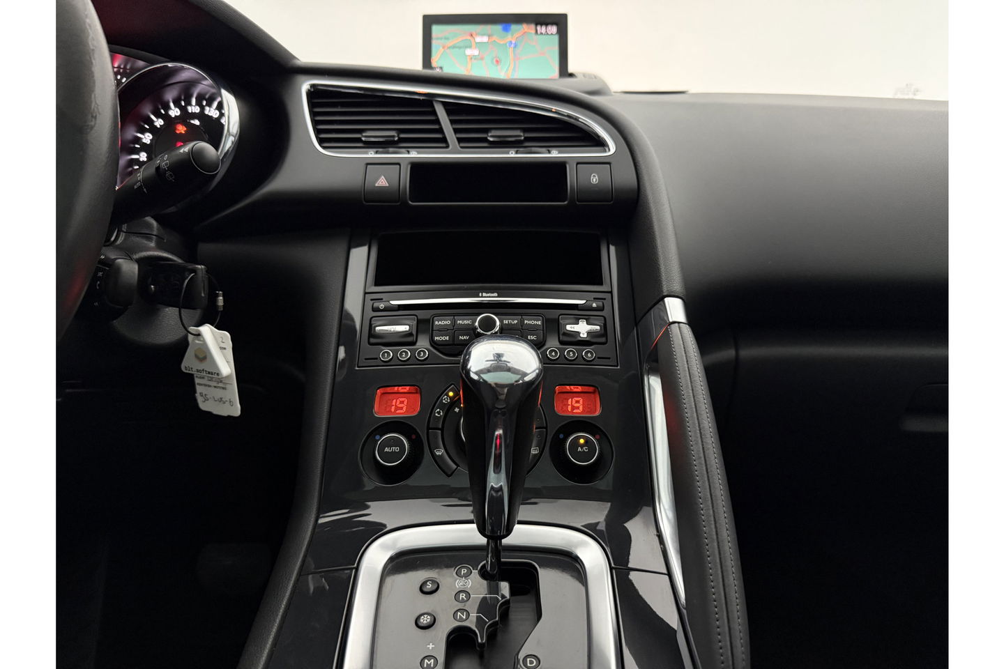 Peugeot 3008 1.6 THP ST | APK tot 03-2026 | 157PK Clima Cruise Trekhaak Navigatie PDC 17"LMV