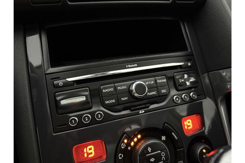 Peugeot 3008 1.6 THP ST | APK tot 03-2026 | 157PK Clima Cruise Trekhaak Navigatie PDC 17"LMV