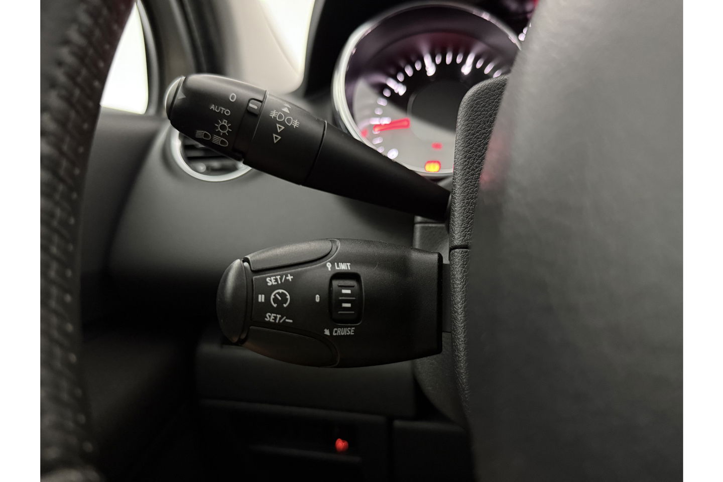 Peugeot 3008 1.6 THP ST | APK tot 03-2026 | 157PK Clima Cruise Trekhaak Navigatie PDC 17"LMV