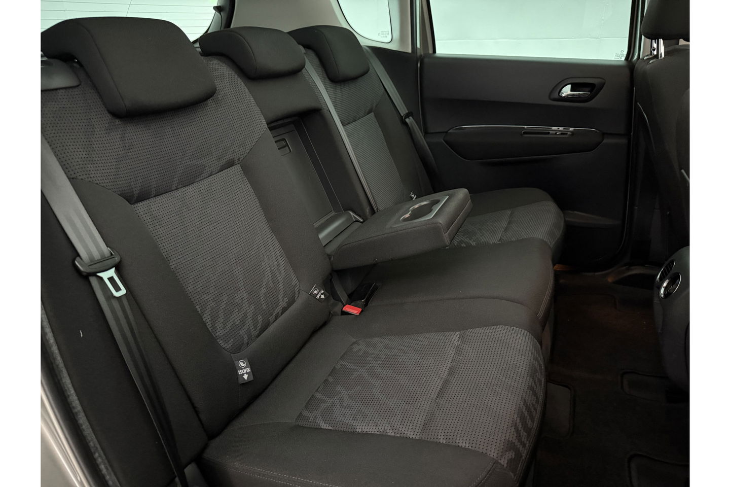 Peugeot 3008 1.6 THP ST | APK tot 03-2026 | 157PK Clima Cruise Trekhaak Navigatie PDC 17"LMV