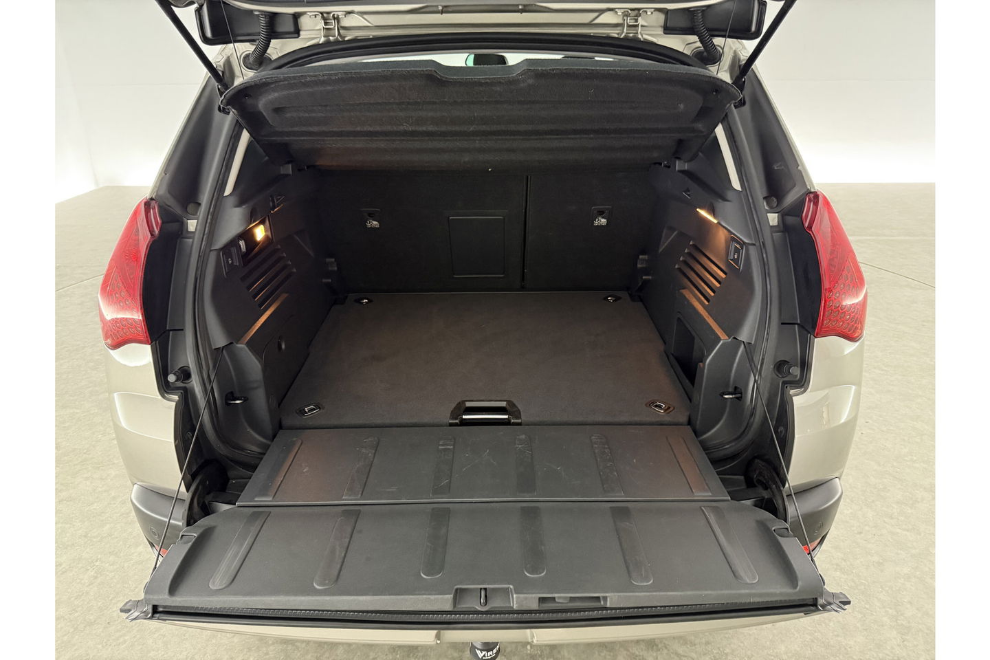 Peugeot 3008 1.6 THP ST | APK tot 03-2026 | 157PK Clima Cruise Trekhaak Navigatie PDC 17"LMV