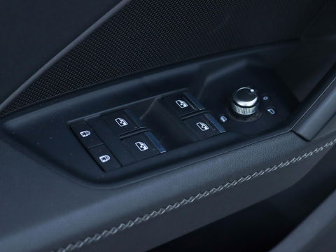 Audi A3 Sportback 30 TFSI S edition Aut. | 2x S Line | Matrix LED | Navigatie