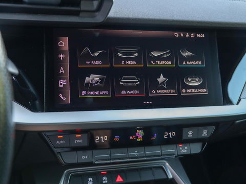 Audi A3 Sportback 30 TFSI S edition Aut. | 2x S Line | Matrix LED | Navigatie