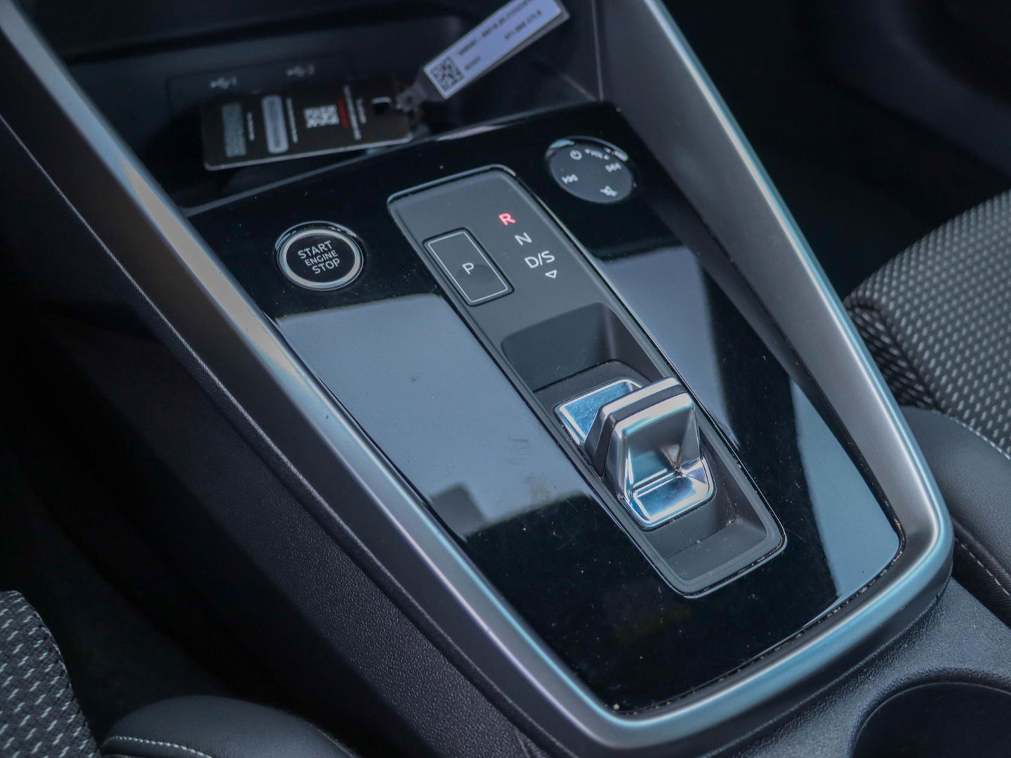 Audi A3 Sportback 30 TFSI S edition Aut. | 2x S Line | Matrix LED | Navigatie