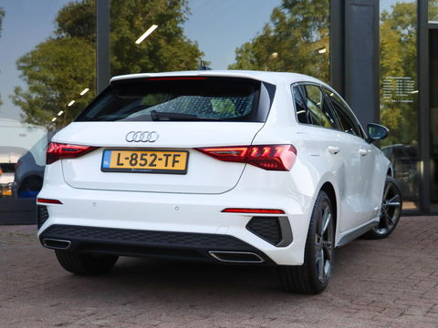 Audi A3 Sportback 30 TFSI S edition Aut. | 2x S Line | Matrix LED | Navigatie