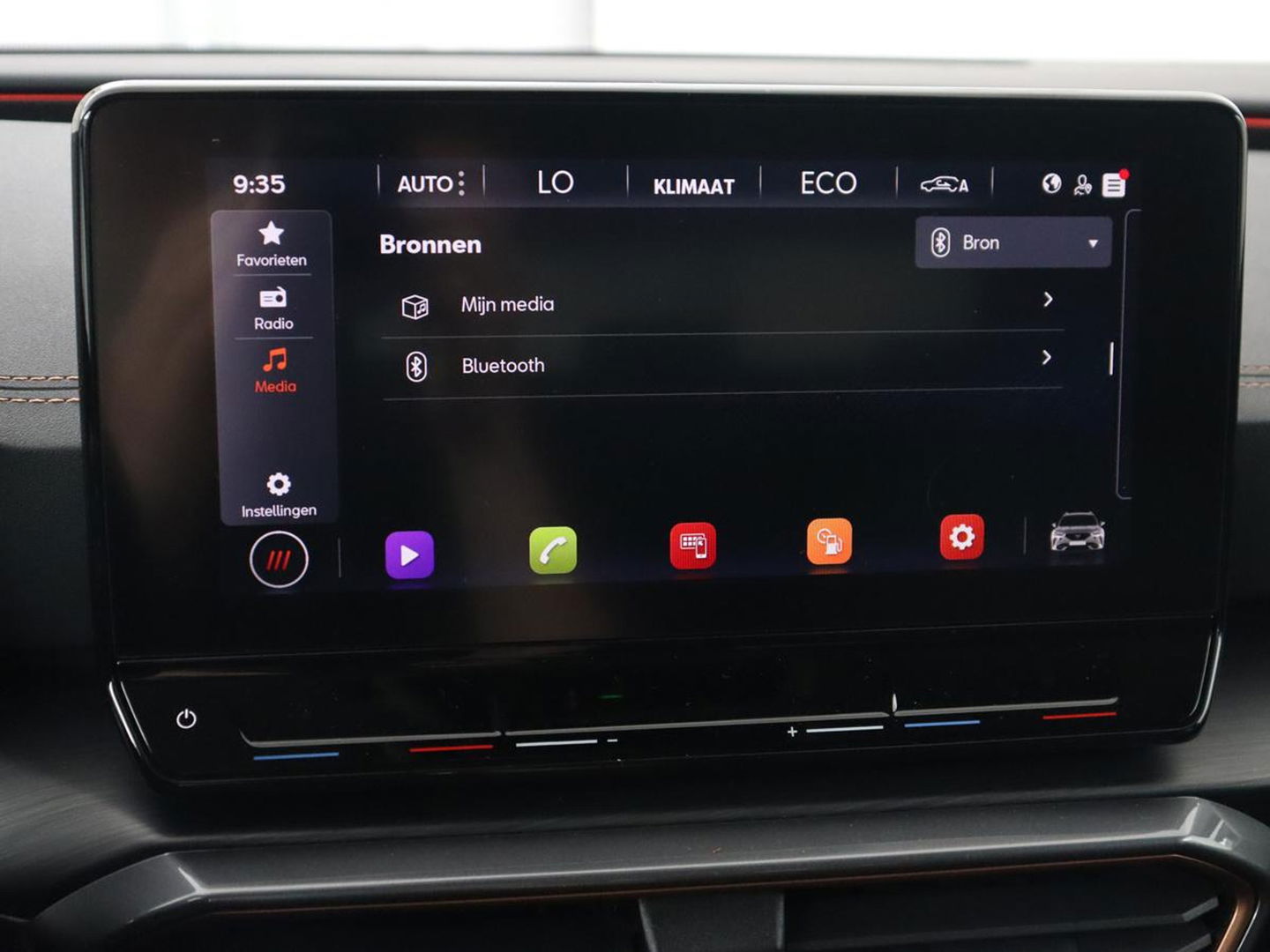 CUPRA Formentor 1.4 e-Hybrid | Carplay | Camera | Adaptive cruise | Stuurverwarming | Sportstoelen | Keyless | Sfeerverlichting | Full LED | PHEV | Plug In