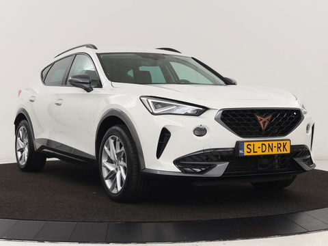 CUPRA Formentor 1.4 e-Hybrid | Carplay | Camera | Adaptive cruise | Stuurverwarming | Sportstoelen | Keyless | Sfeerverlichting | Full LED | PHEV | Plug In