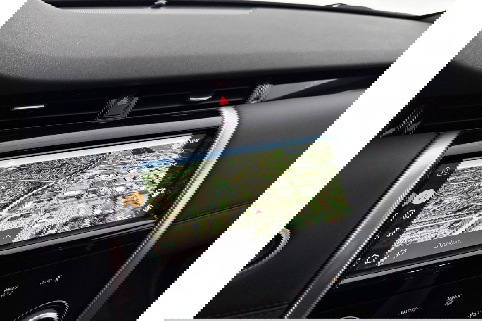 Land Rover Discovery P300e 1.5 R-Dynamic HSE 254PK Pano Memory ACC Camera Carplay Clima Leder LED Trekhaak Virtual Navi PDC 20"LMV