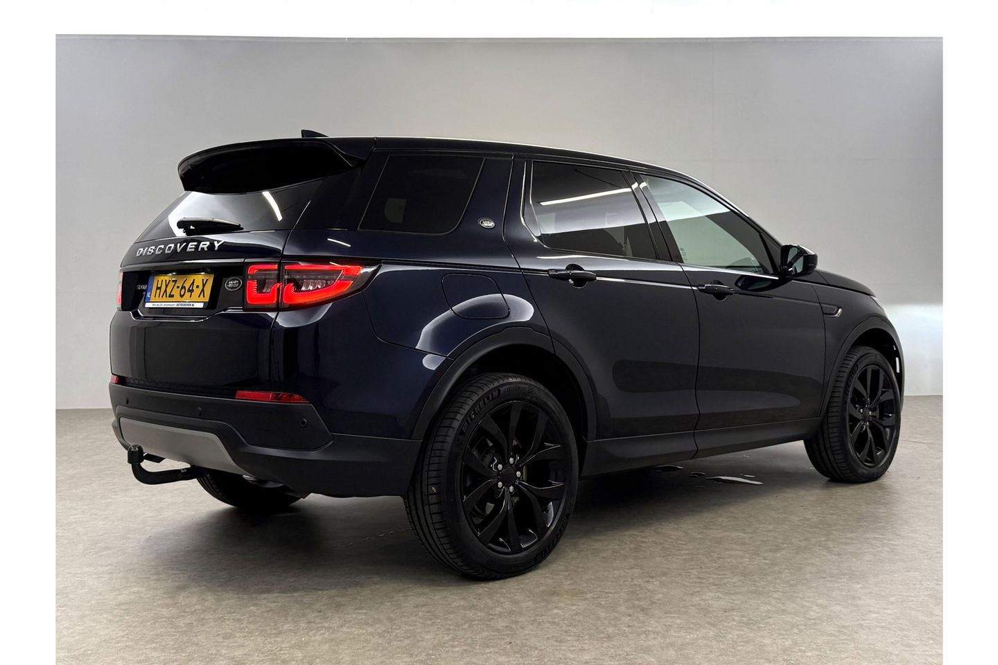 Land Rover Discovery P300e 1.5 R-Dynamic HSE 254PK Pano Memory ACC Camera Carplay Clima Leder LED Trekhaak Virtual Navi PDC 20"LMV