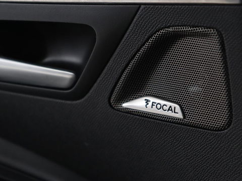 Peugeot 3008 1.6 HYbrid 225 GT | Panoramadak | Trekhaak | Stoelverwarming | Adaptive cruise | Camera | Leder/Alcantara | Focal Sound | Navigatie | Keyless | Full LED | PHEV | Plug In