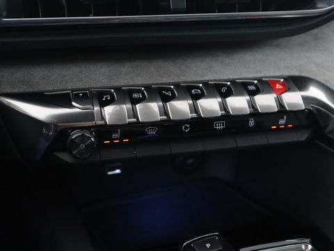 Peugeot 3008 1.6 HYbrid 225 GT | Panoramadak | Trekhaak | Stoelverwarming | Adaptive cruise | Camera | Leder/Alcantara | Focal Sound | Navigatie | Keyless | Full LED | PHEV | Plug In