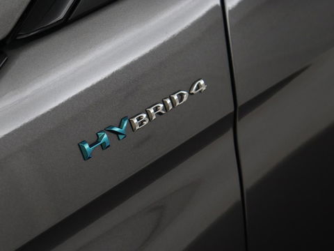 Peugeot 3008 1.6 HYbrid 225 GT | Panoramadak | Trekhaak | Stoelverwarming | Adaptive cruise | Camera | Leder/Alcantara | Focal Sound | Navigatie | Keyless | Full LED | PHEV | Plug In