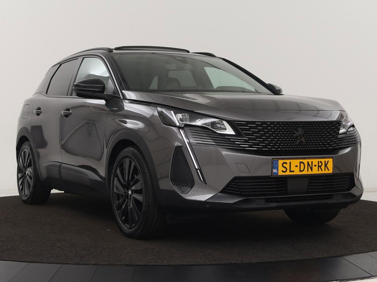 Peugeot 3008 1.6 HYbrid 225 GT | Panoramadak | Trekhaak | Stoelverwarming | Adaptive cruise | Camera | Leder/Alcantara | Focal Sound | Navigatie | Keyless | Full LED | PHEV | Plug In