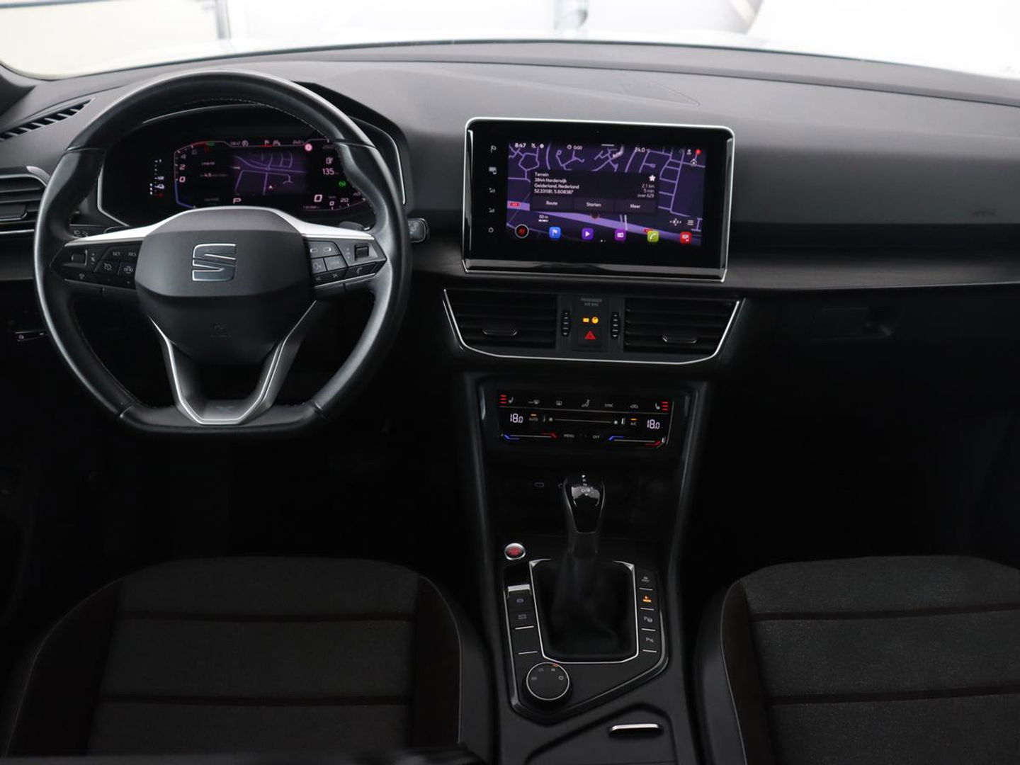 SEAT Tarraco 1.4 TSI e-Hybrid PHEV Xcellence | Trekhaak | Stoelverwarming | Adaptive cruise | Carplay | Camera | Navigatie | Keyless | Achterbankverwarming | Plug In