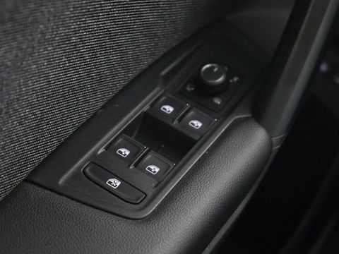 SEAT Tarraco 1.4 TSI e-Hybrid PHEV Xcellence | Trekhaak | Stoelverwarming | Adaptive cruise | Carplay | Camera | Navigatie | Keyless | Achterbankverwarming | Plug In