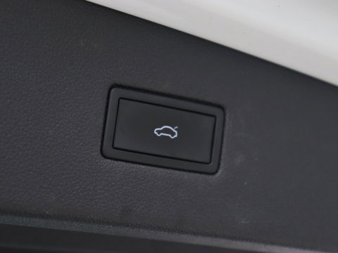 SEAT Tarraco 1.4 TSI e-Hybrid PHEV Xcellence | Trekhaak | Stoelverwarming | Adaptive cruise | Carplay | Camera | Navigatie | Keyless | Achterbankverwarming | Plug In
