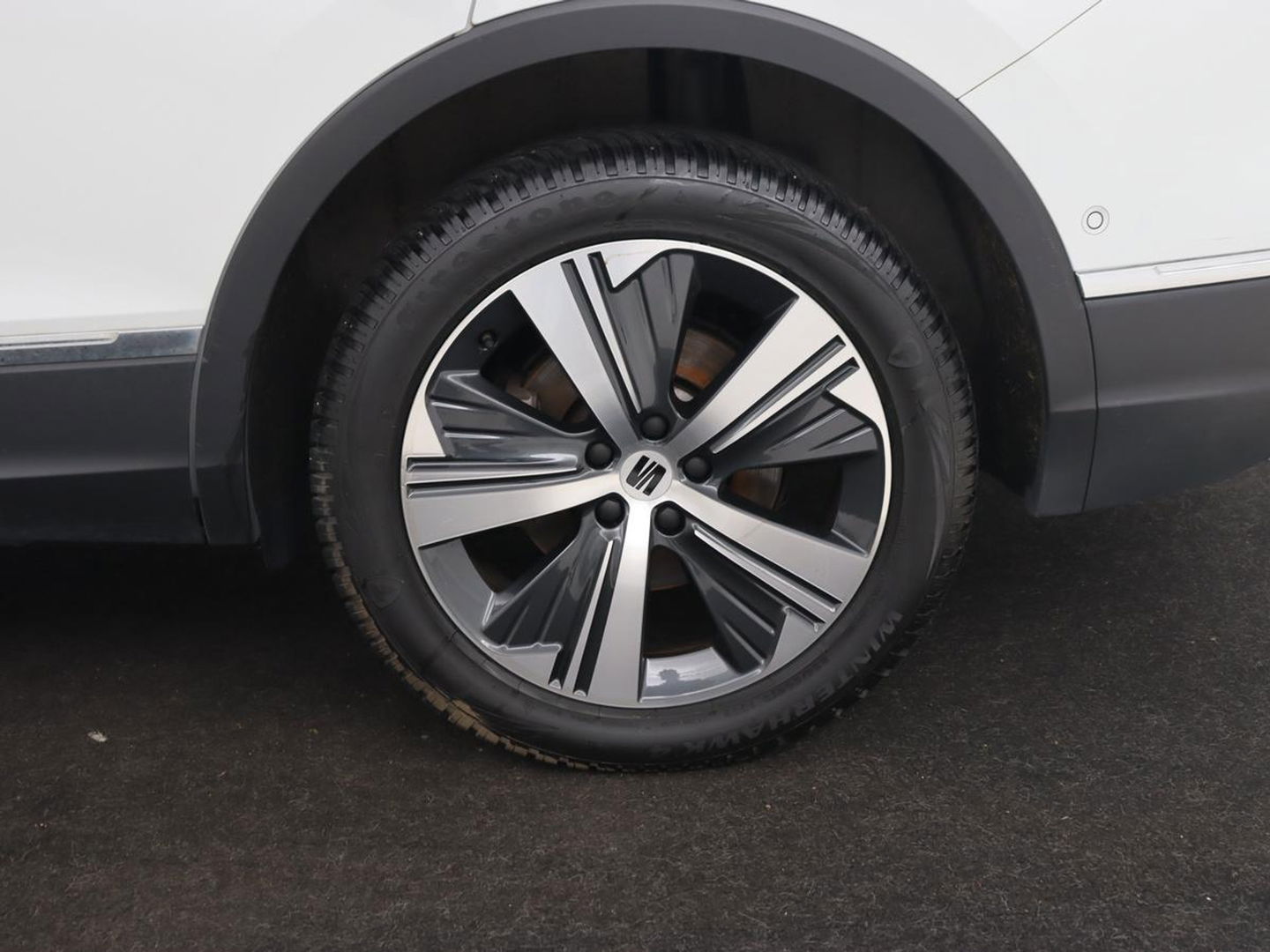 SEAT Tarraco 1.4 TSI e-Hybrid PHEV Xcellence | Trekhaak | Stoelverwarming | Adaptive cruise | Carplay | Camera | Navigatie | Keyless | Achterbankverwarming | Plug In