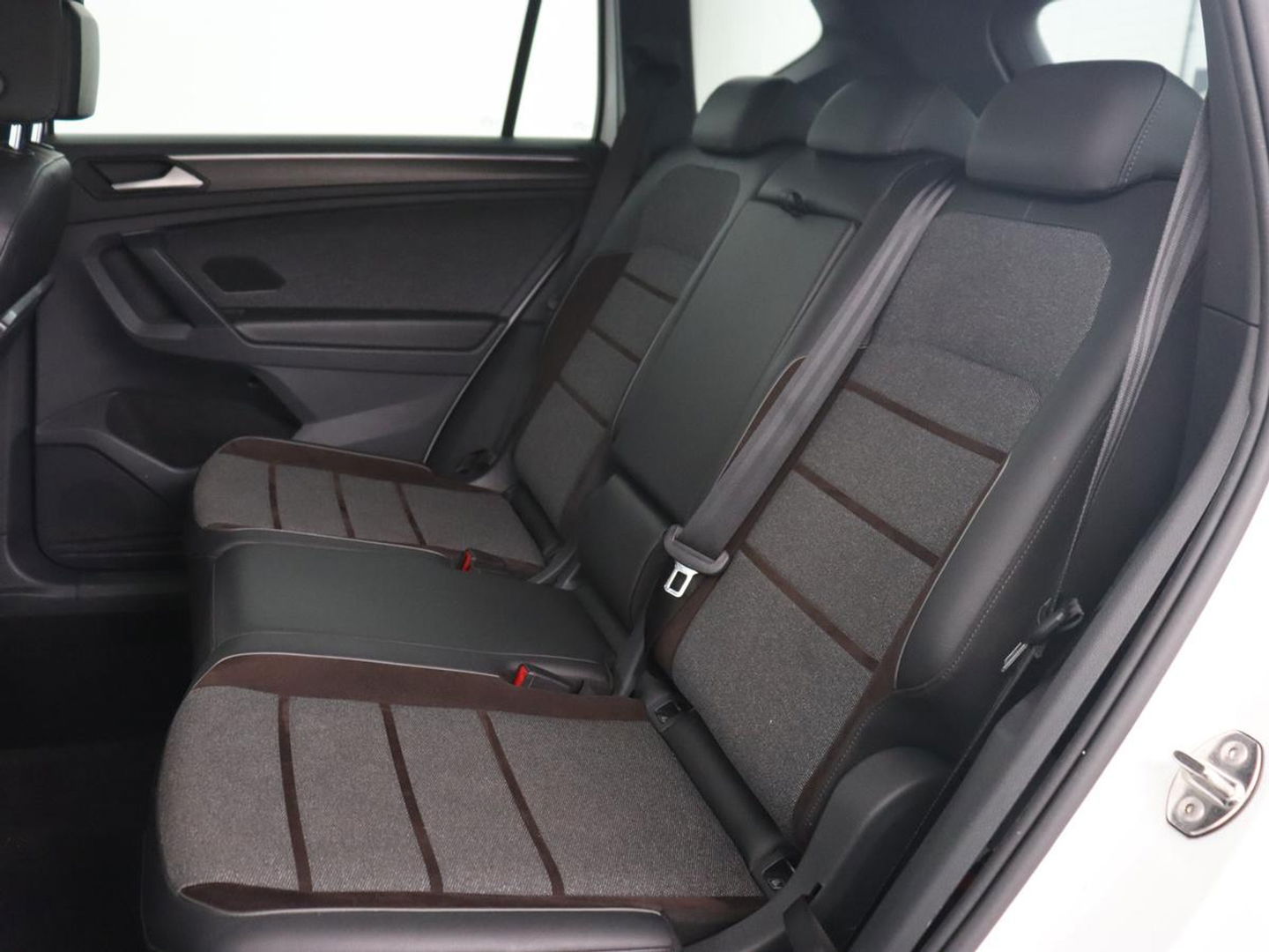 SEAT Tarraco 1.4 TSI e-Hybrid PHEV Xcellence | Trekhaak | Stoelverwarming | Adaptive cruise | Carplay | Camera | Navigatie | Keyless | Achterbankverwarming | Plug In