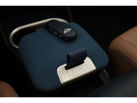 MINI Countryman 1.5 C Favoured | Pakket XL | Pano | HUD | Massage | Harman Kardon | 20'' | Elek. Trekhaak |