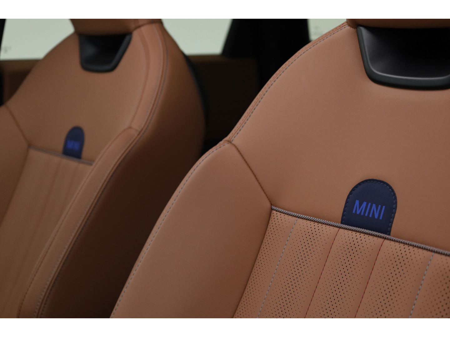 MINI Countryman 1.5 C Favoured | Pakket XL | Pano | HUD | Massage | Harman Kardon | 20'' | Elek. Trekhaak |