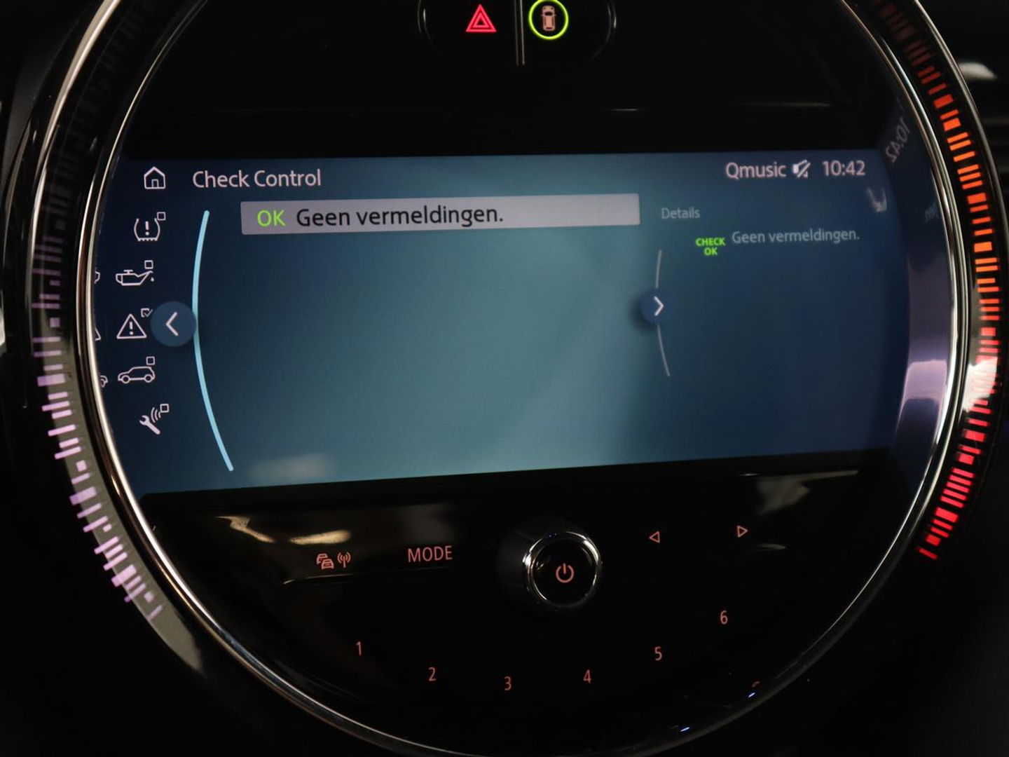 MINI Cooper 1.5 Camden Go Edition | Stoelverwarming | Camera | Carplay | Full LED | Climate control | Sportstoelen | Half leder | Cruise control | Parkeerhulp | Zesty Yellow Metallic