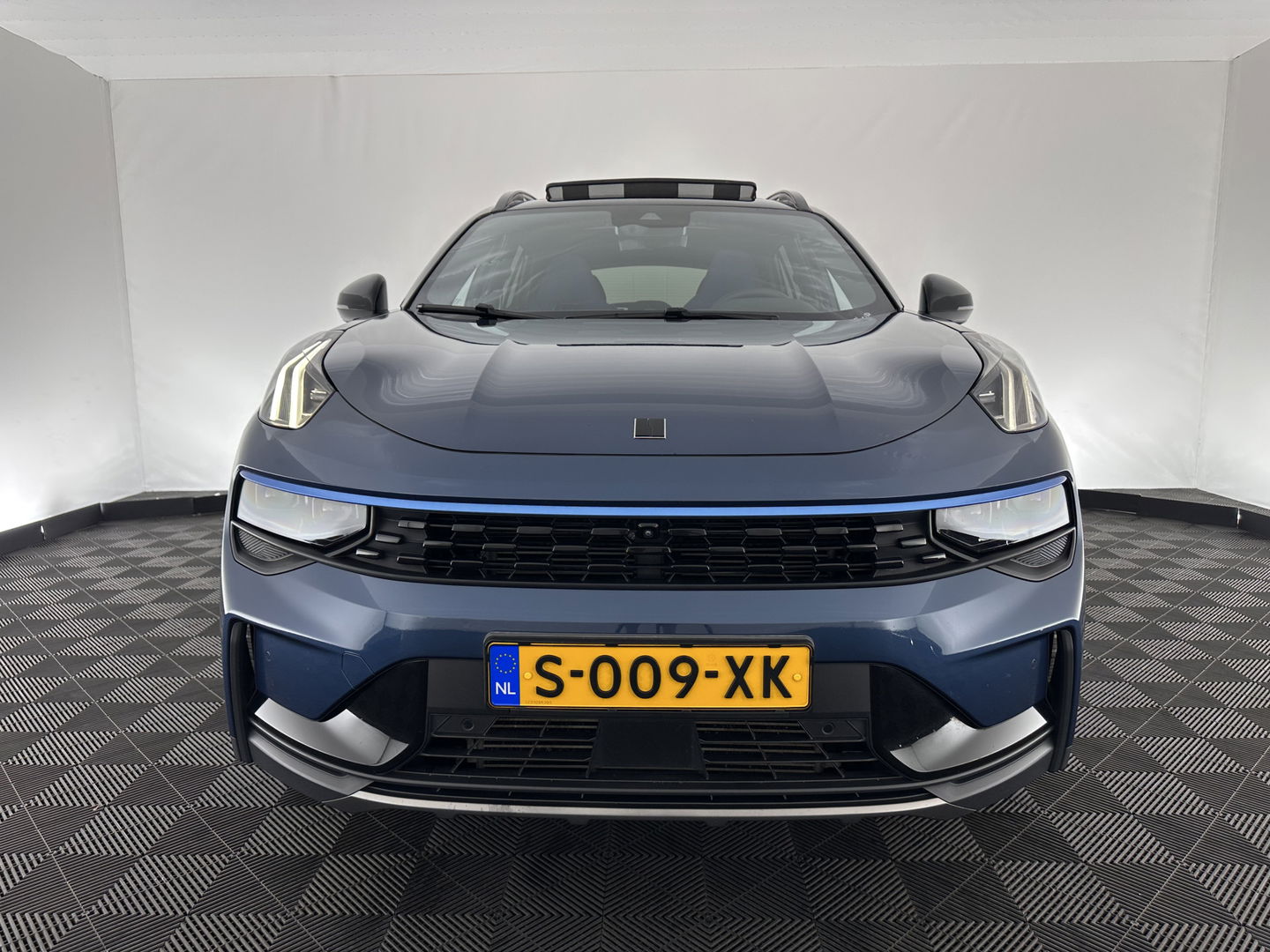 Lynk & Co 01 1.5 (INCL.BTW) Aut. *PANO | FULL-LED | ADAPTIVE-CRUISE | BLIND-SPOT | MEMORY-PACK | DIGI-COCKPIT | SPORTSEATS | CAMERA | KEYLESS | DAB+ | NAVI-FULLMAP | ECC | PDC | 20''ALU*