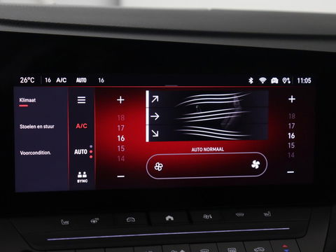 Opel Astra 1.6 Turbo Plug In Hybrid Ultimate | Panoramadak | Head-Up | 360 Camera | Stoel & stuurverwarming | Carplay | Adaptive cruise | AG Stoel | Carplay | 18'' lichtmetalen velgen | PHEV