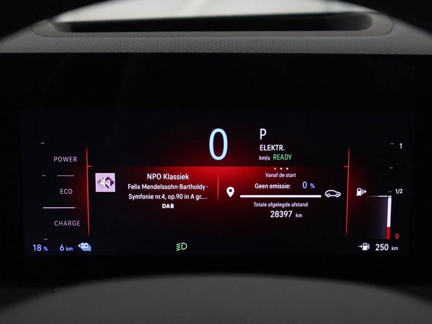 Opel Astra 1.6 Turbo Plug In Hybrid Ultimate | Panoramadak | Head-Up | 360 Camera | Stoel & stuurverwarming | Carplay | Adaptive cruise | AG Stoel | Carplay | 18'' lichtmetalen velgen | PHEV