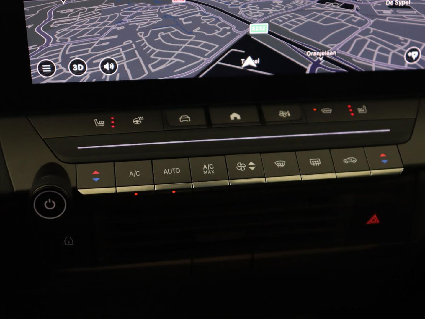 Opel Astra 1.6 Turbo Plug In Hybrid Ultimate | Panoramadak | Head-Up | 360 Camera | Stoel & stuurverwarming | Carplay | Adaptive cruise | AG Stoel | Carplay | 18'' lichtmetalen velgen | PHEV