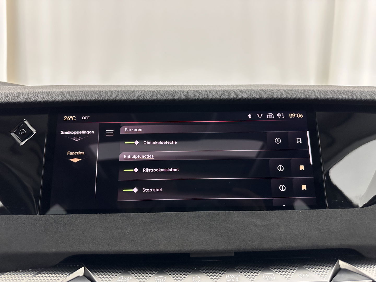 DS DS 4 1.6 PureTech Performance Line (INCL-BTW) Aut. *PANO | LEATHER-MICROFIBRE | FULL-LED | HEATED-SPORTSEATS | DIGI-COCKPIT | KEYLESS | CAMERA | LANE-ASSIST | CARPLAY | ECC | SHIFT-PADDLES | PDC | TOWBAR | 19''ALU*