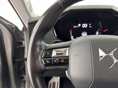 DS DS 4 1.6 PureTech Performance Line (INCL-BTW) Aut. *PANO | LEATHER-MICROFIBRE | FULL-LED | HEATED-SPORTSEATS | DIGI-COCKPIT | KEYLESS | CAMERA | LANE-ASSIST | CARPLAY | ECC | SHIFT-PADDLES | PDC | TOWBAR | 19''ALU*