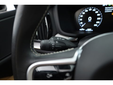 Volvo V60 2.0 T4 Inscription | Navi | Pilot Assist | Blis | Stoelverw. | Leder | 19'' |
