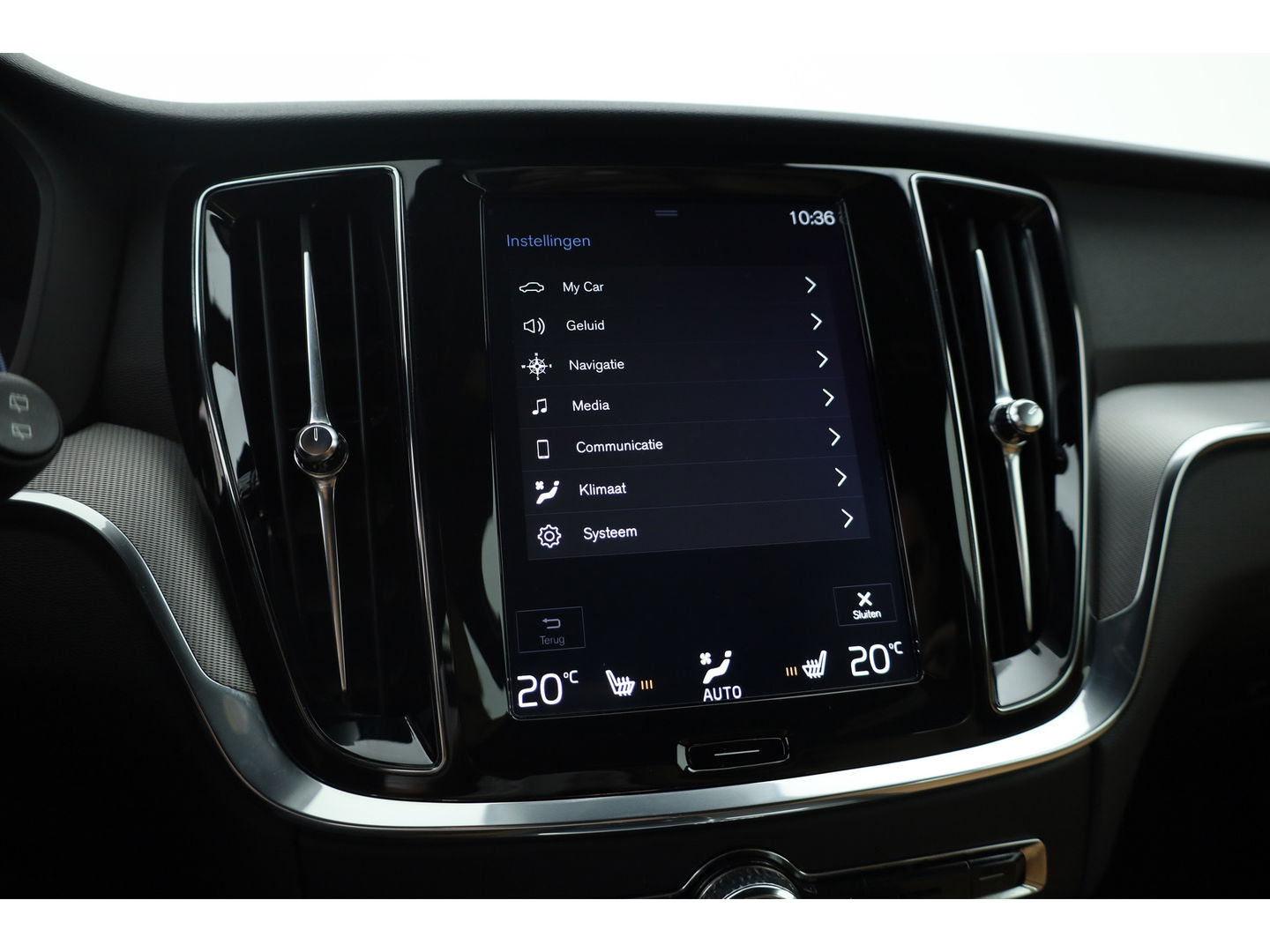 Volvo V60 2.0 T4 Inscription | Navi | Pilot Assist | Blis | Stoelverw. | Leder | 19'' |