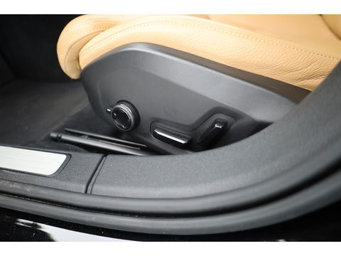Volvo V60 2.0 T4 Inscription | Navi | Pilot Assist | Blis | Stoelverw. | Leder | 19'' |