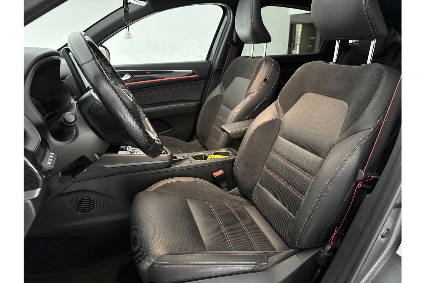 Renault Arkana 1.6 E-Tech Hybrid R.S. Line | Panoramadak | 360° | Virtual Cockpit | Carplay | LED | Adaptive Cruise | Parkeersens.