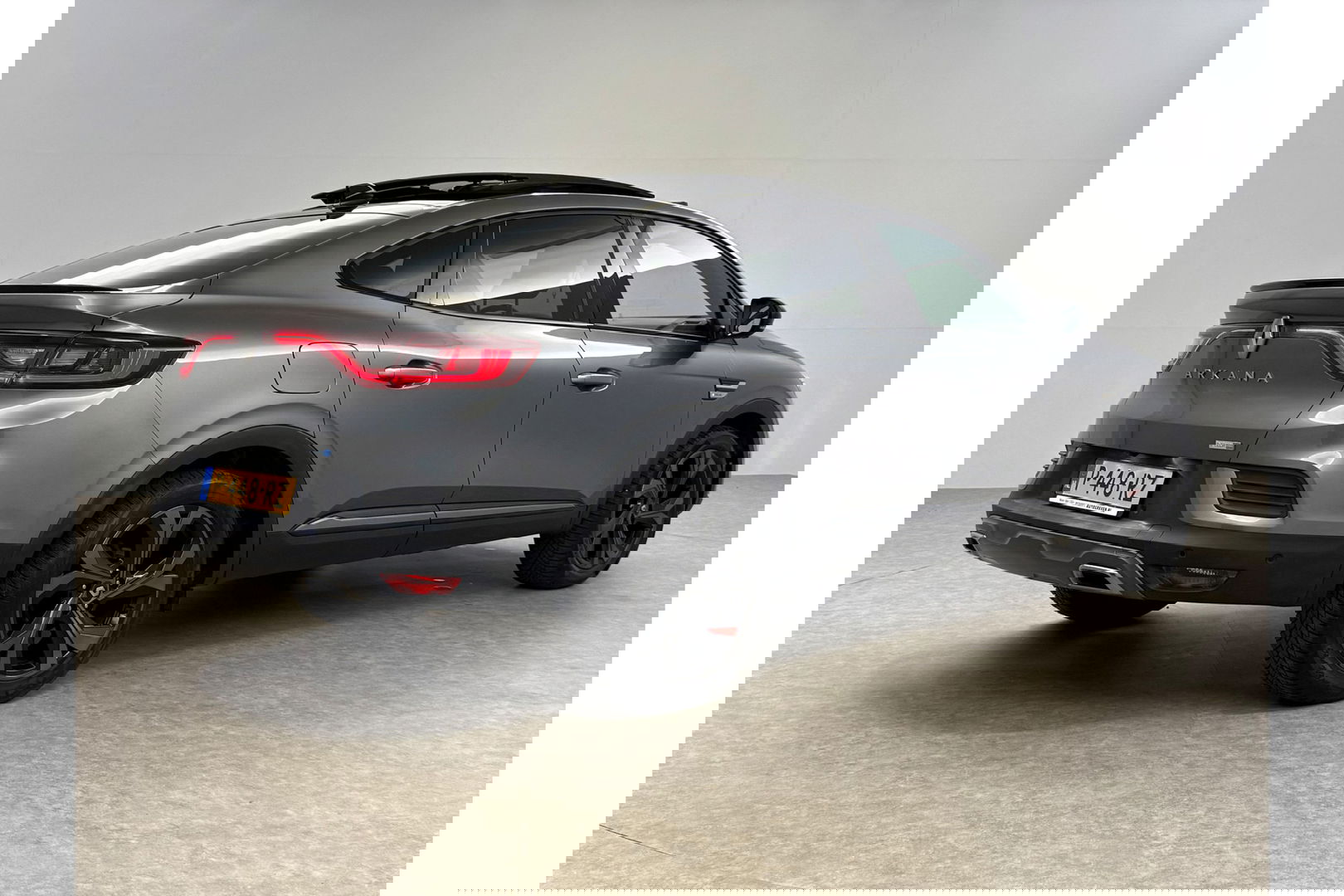 Renault Arkana 1.6 E-Tech Hybrid R.S. Line 360 Camera Pano ACC Virtual Carplay Cruise Clima LED Navi PDC 18"LMV