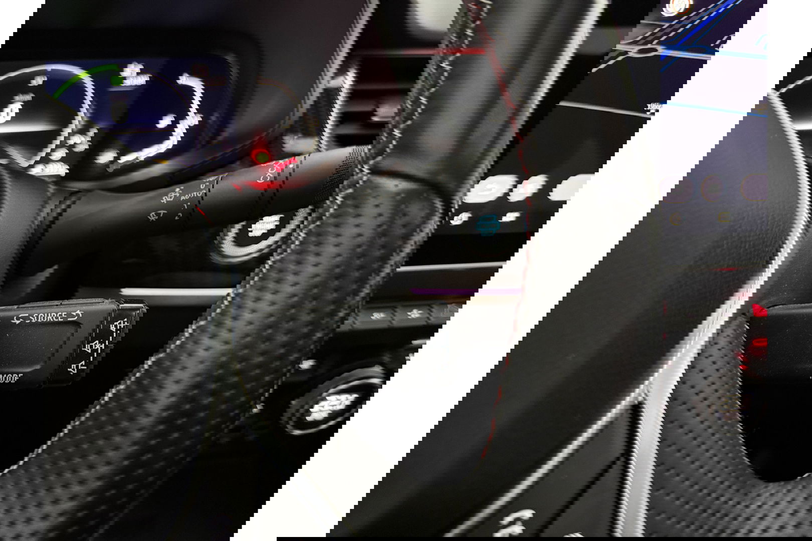Renault Arkana 1.6 E-Tech Hybrid R.S. Line 360 Camera Pano ACC Virtual Carplay Cruise Clima LED Navi PDC 18"LMV