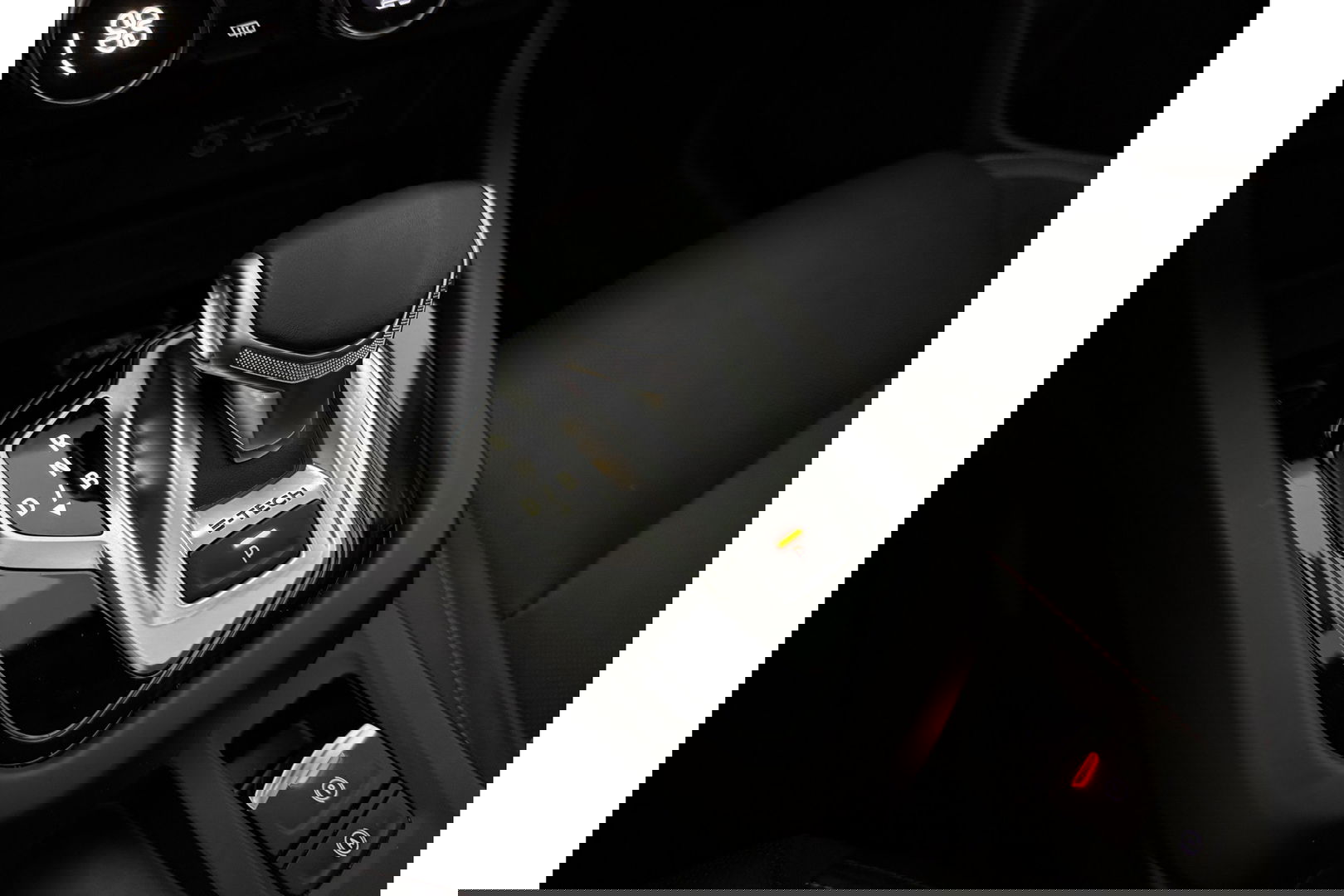 Renault Arkana 1.6 E-Tech Hybrid R.S. Line 360 Camera Pano ACC Virtual Carplay Cruise Clima LED Navi PDC 18"LMV