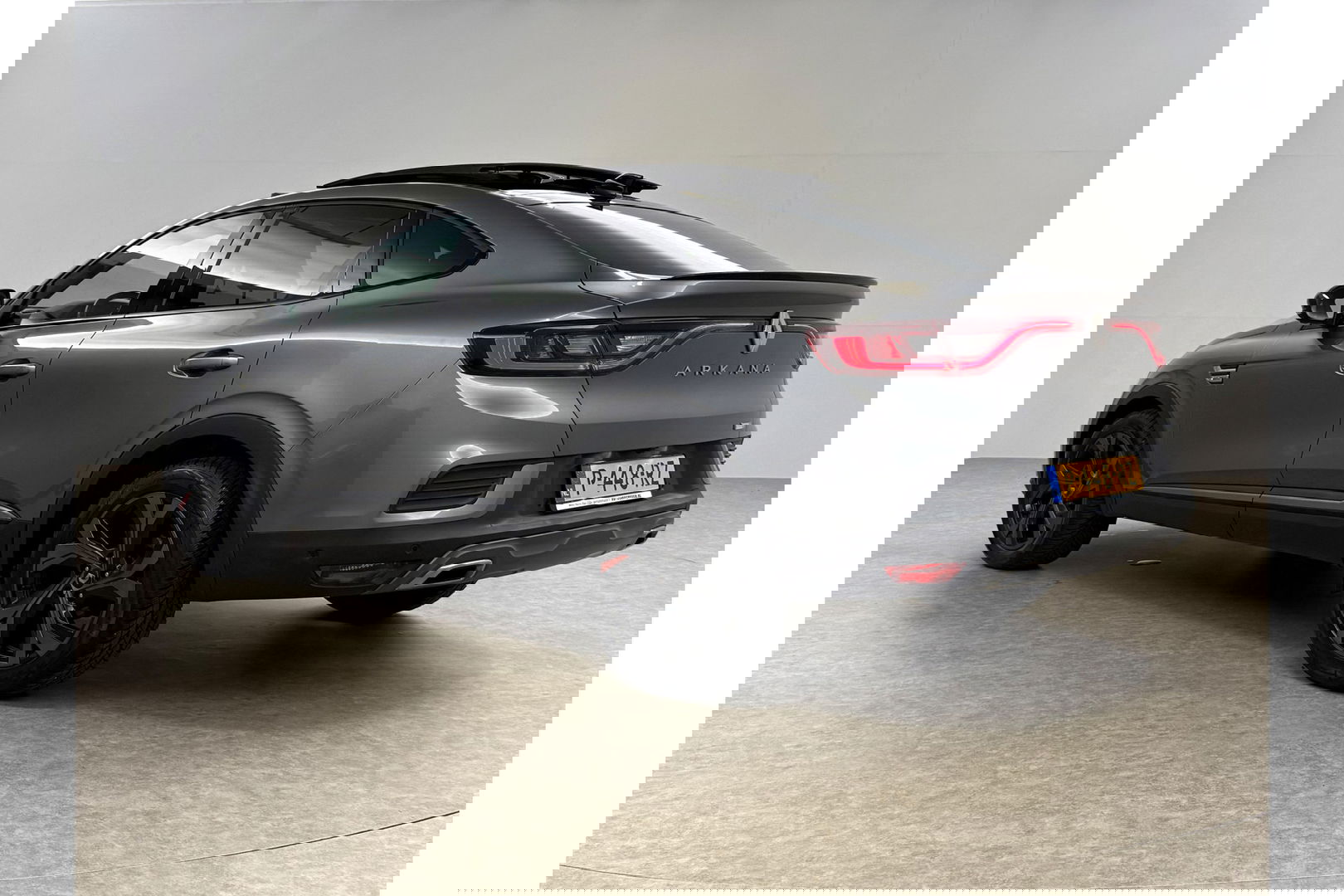 Renault Arkana 1.6 E-Tech Hybrid R.S. Line 360 Camera Pano ACC Virtual Carplay Cruise Clima LED Navi PDC 18"LMV