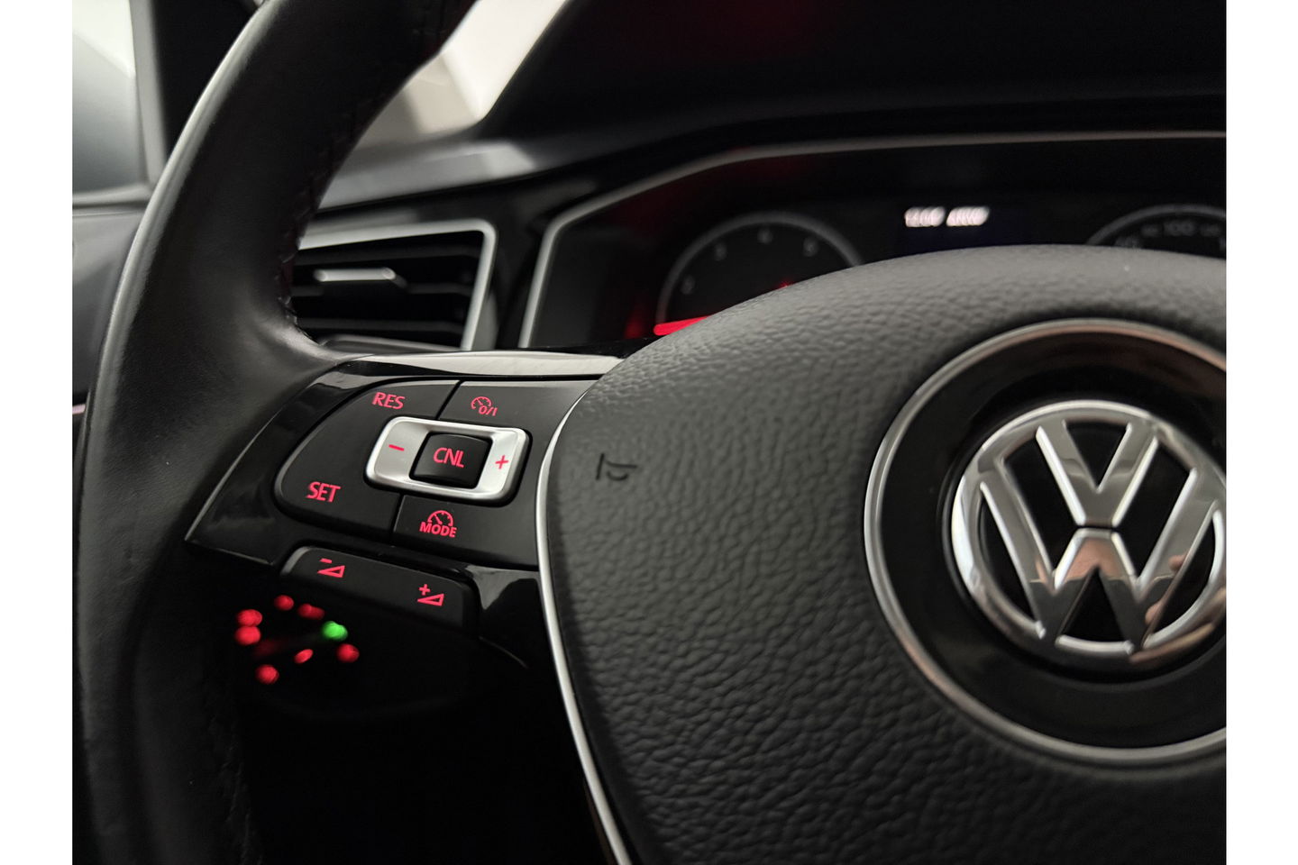 Volkswagen Polo 1.0 TSI R-line Clima Carplay Cruise Navigatie PDC 16"LMV