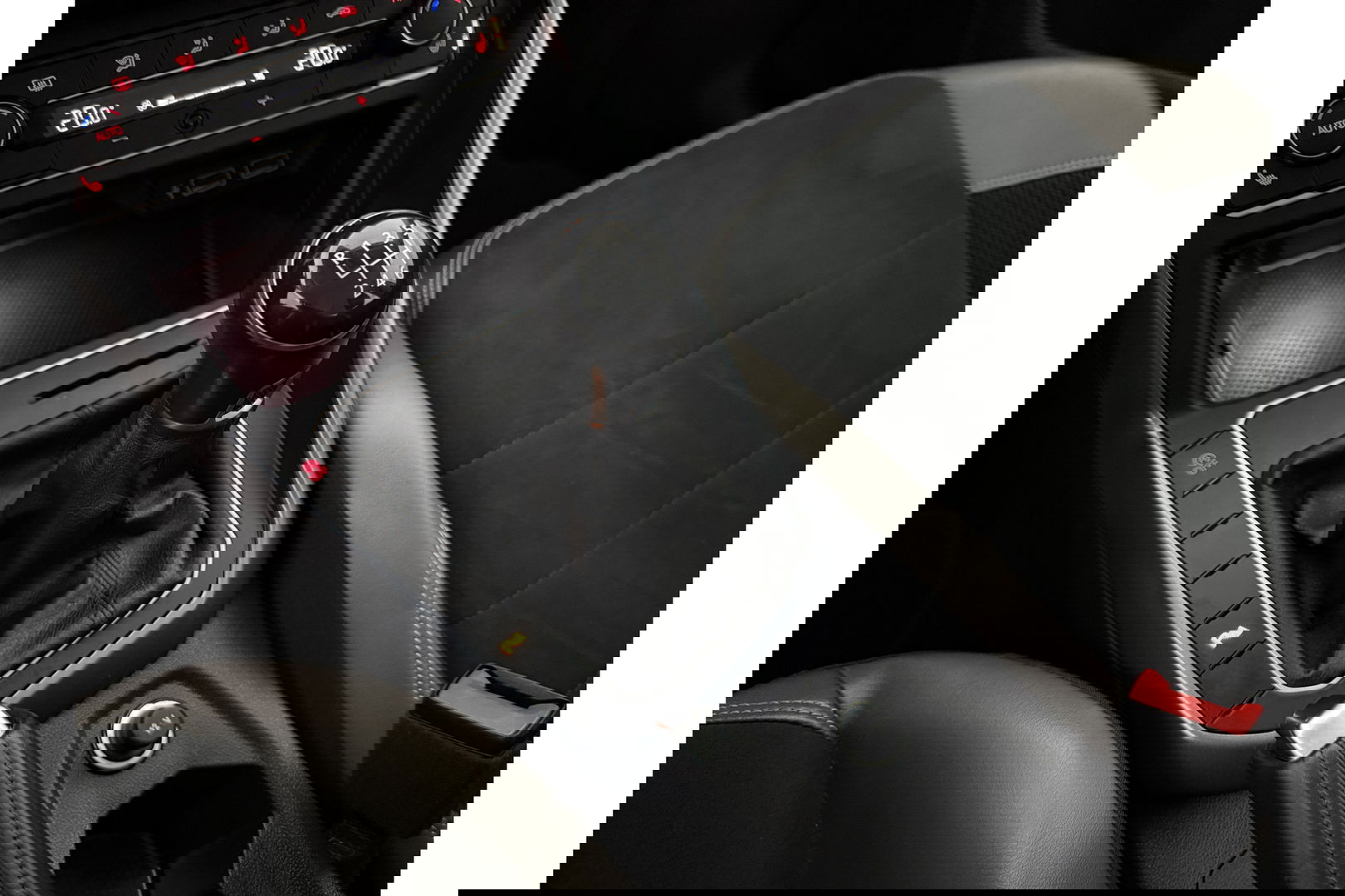 Volkswagen Polo 1.0 TSI R-line Clima Carplay Cruise Navigatie PDC 16"LMV