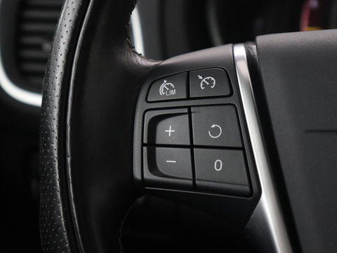 Volvo V40 1.5 T3 Polar+ Sport | Panoramadak | Stoelverwarming | Camera | Full LED | Navigatie | Park Assist | Harman/Kardon | Keyless | R Design