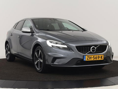 Volvo V40 1.5 T3 Polar+ Sport | Panoramadak | Stoelverwarming | Camera | Full LED | Navigatie | Park Assist | Harman/Kardon | Keyless | R Design