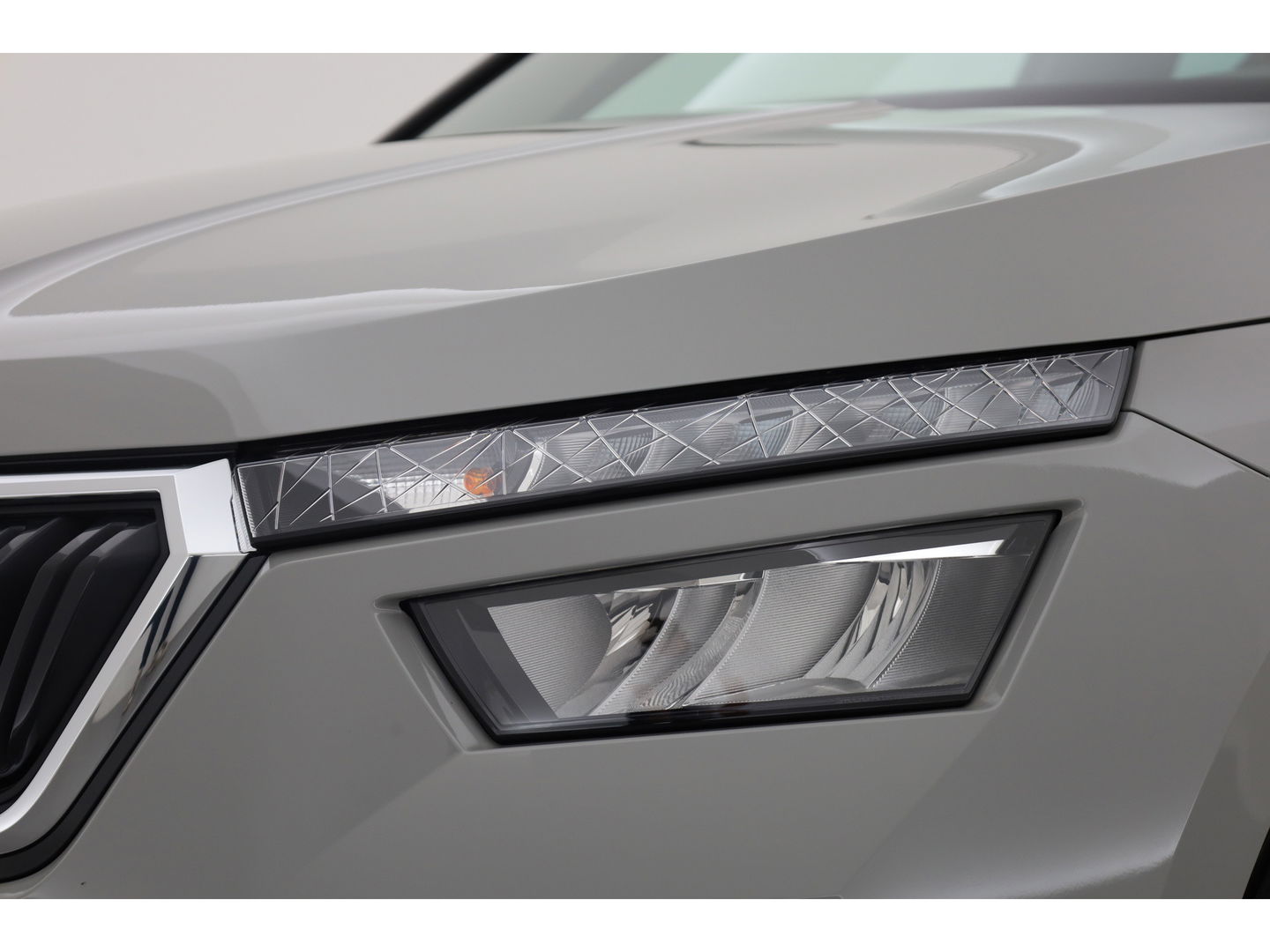 Škoda Kamiq 1.0 TSI Sport Business | virtual Cockpit | Navi | Cruise | CarPlay | PDC A | 18" | Trekhaak