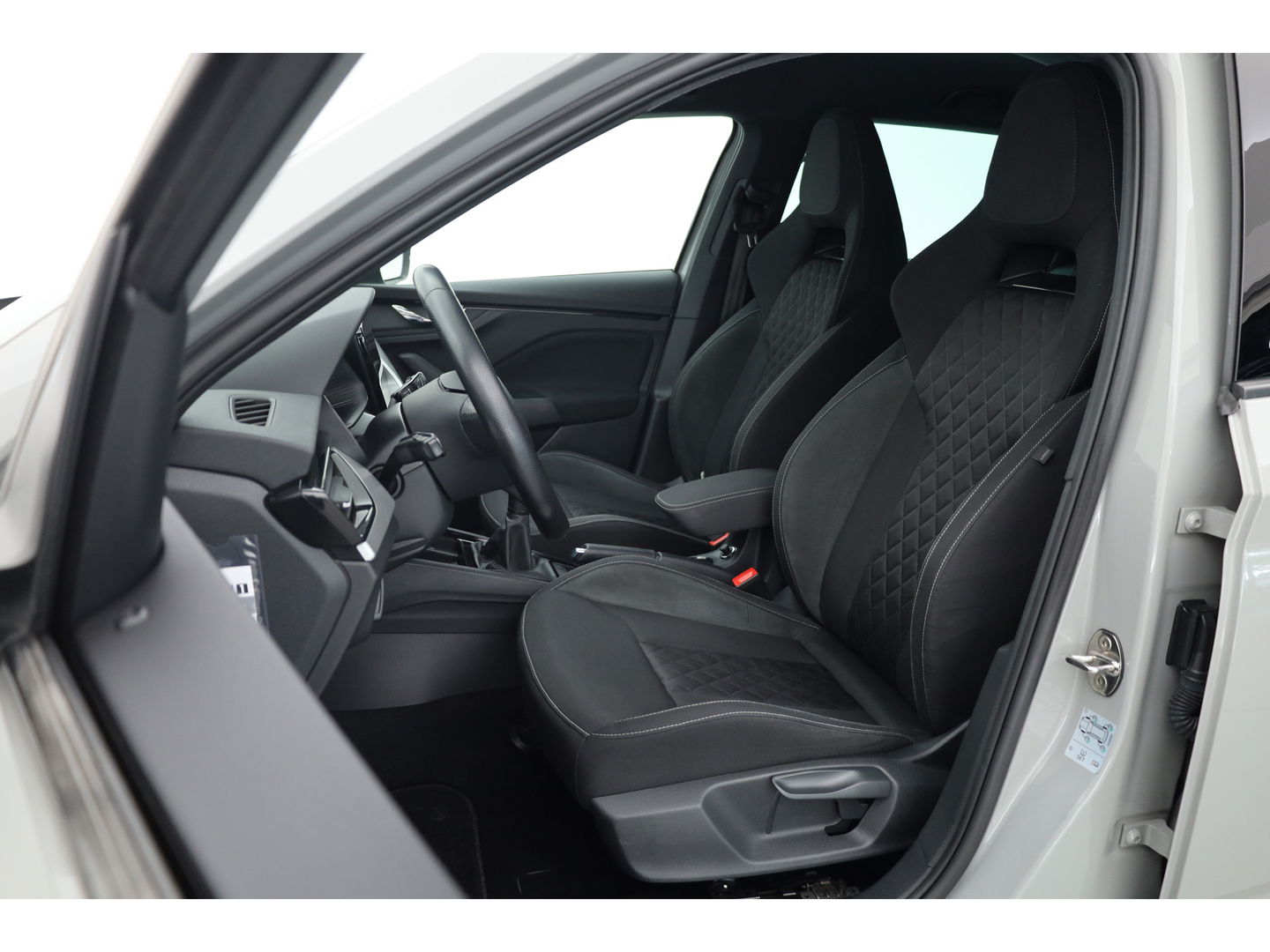 Škoda Kamiq 1.0 TSI Sport Business | virtual Cockpit | Navi | Cruise | CarPlay | PDC A | 18" | Trekhaak